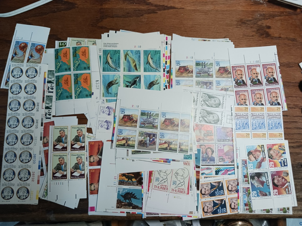 $100.00 face value assorted u.s. postage stamps unissued USPS rab3028